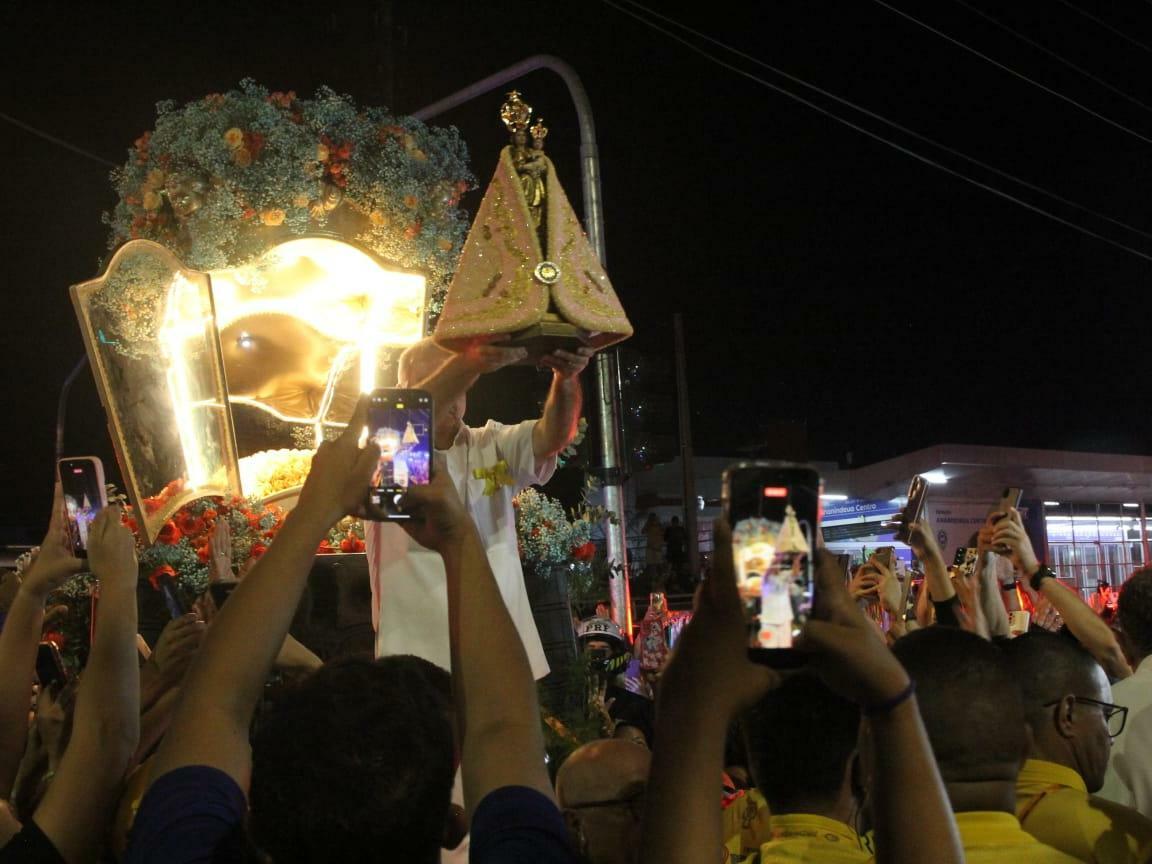 Romaria Rodoviária reúne multidão em procissão até Icoaraci, distrito de Belém.